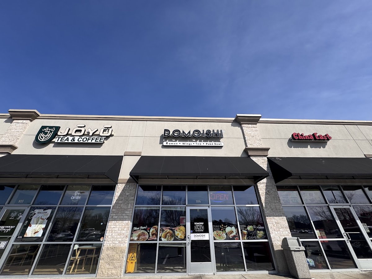 Domoishi Ramen-Poke-Tea-Wings